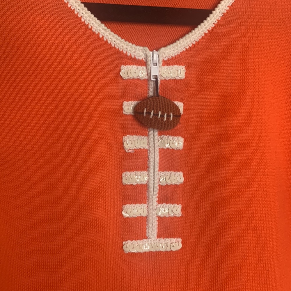 Michael Simon Orange Sweater with White Accents - Picture 9 of 10